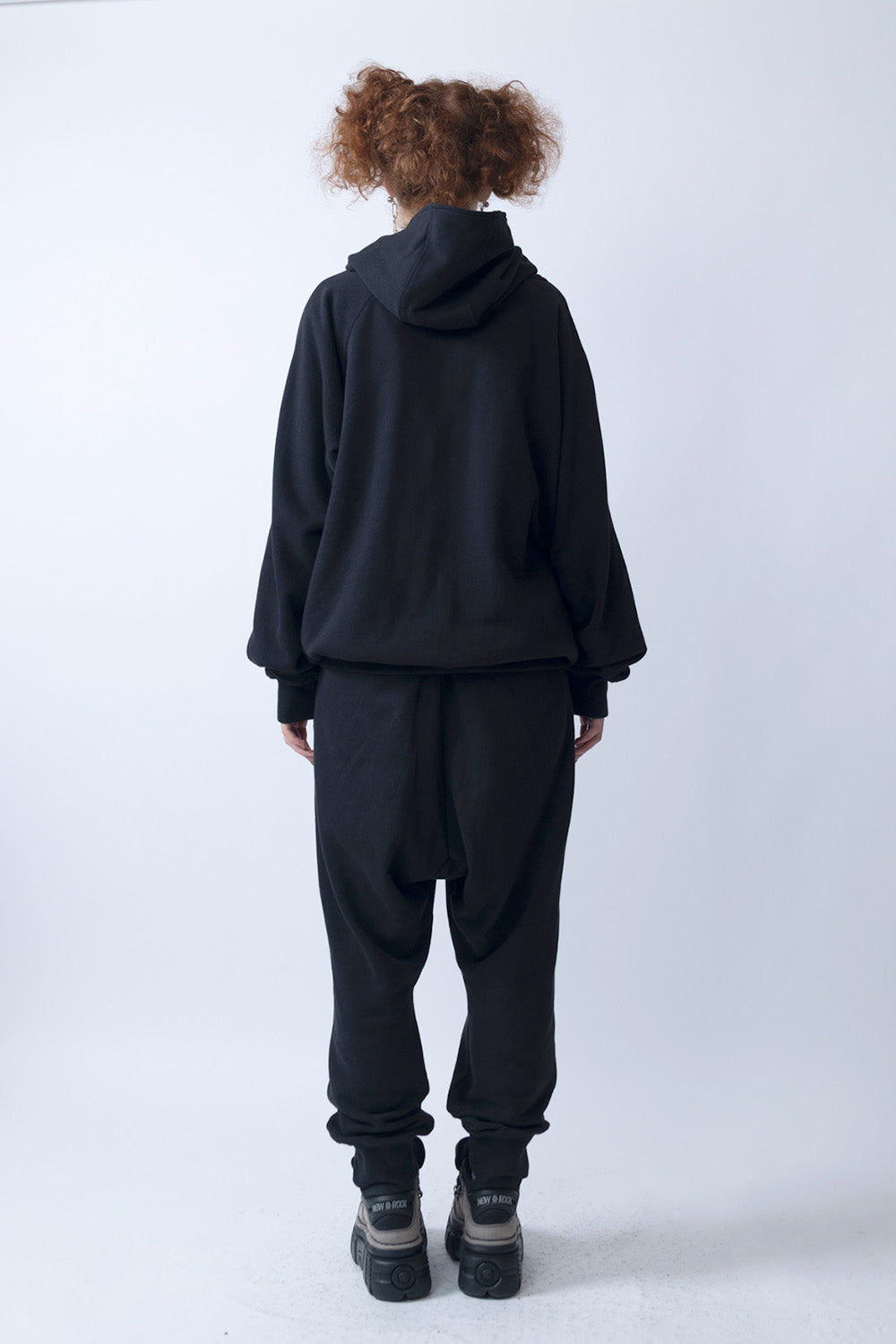 ASSASSIN ZIP HOODIE
